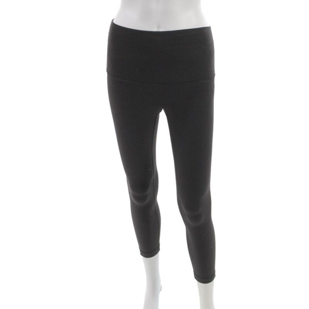 Lululemon Women Black Capri Leggings Polyester Blend Athletic Size 2